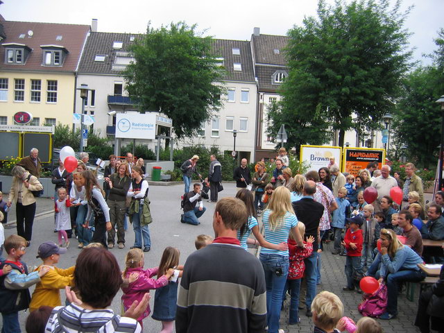 gal/2007/2007 Ruettenscheider Kinderfest/2007 Saitentwist Ruettenscheider Kinderfest 1.9. 454.jpg